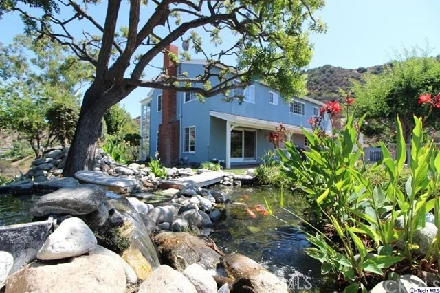 Unit for sale at 1601 Virden Drive, Glendale, CA 91208