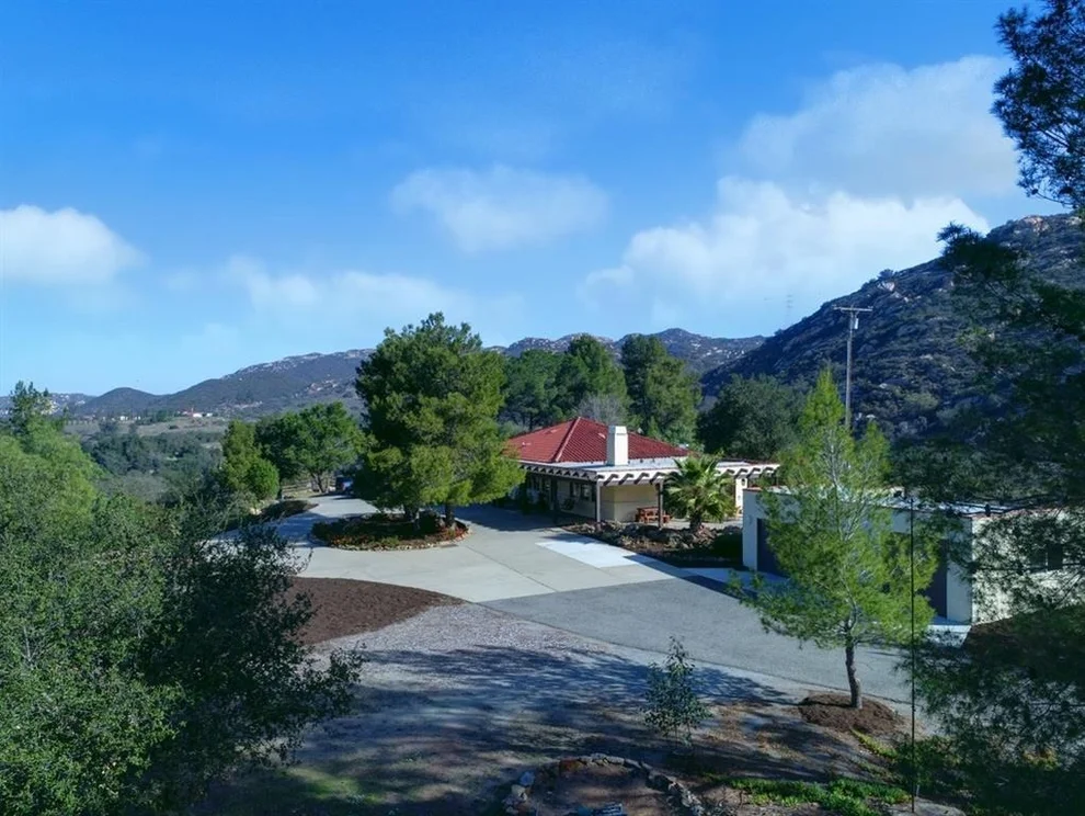 Unit for sale at 3005 Rainbow Glen Rd., Fallbrook, CA 92028