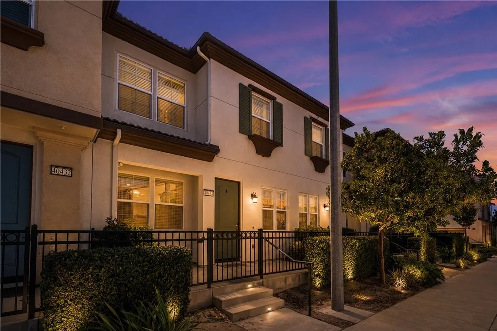 Unit for sale at 40434 Calle Real, Murrieta, CA 92563