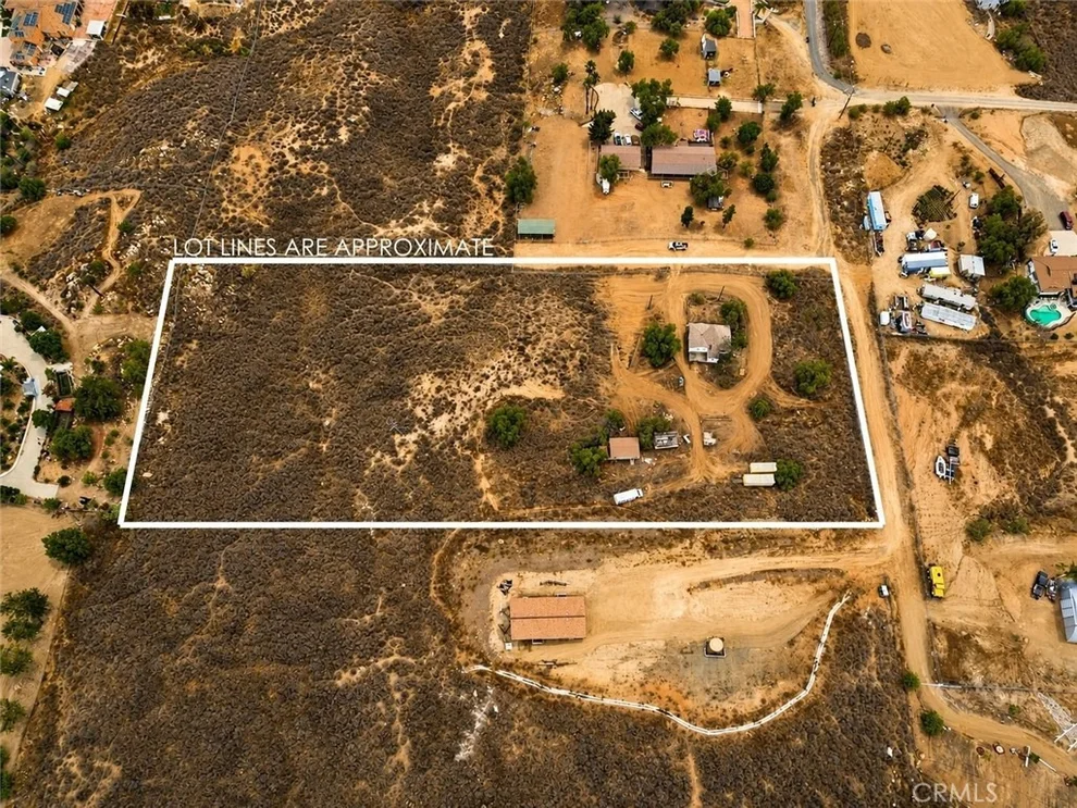 Unit for sale at 15953 Cajalco Road, Perris, CA 92570