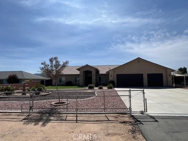 Unit for sale at 17915 Westlawn, Hesperia, CA 92345