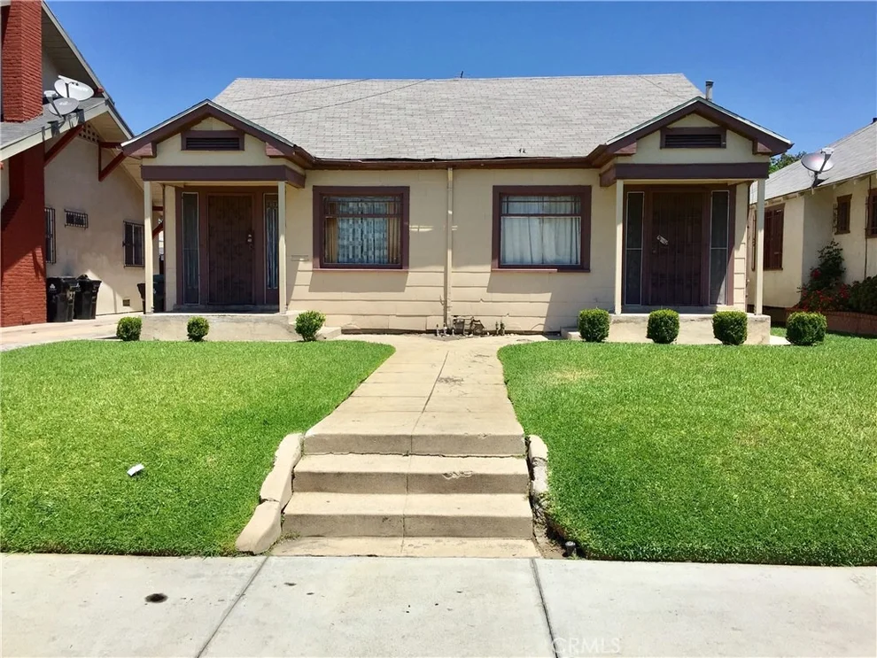 Unit for sale at 1121 W 46th Street, Los Angeles, CA 90037