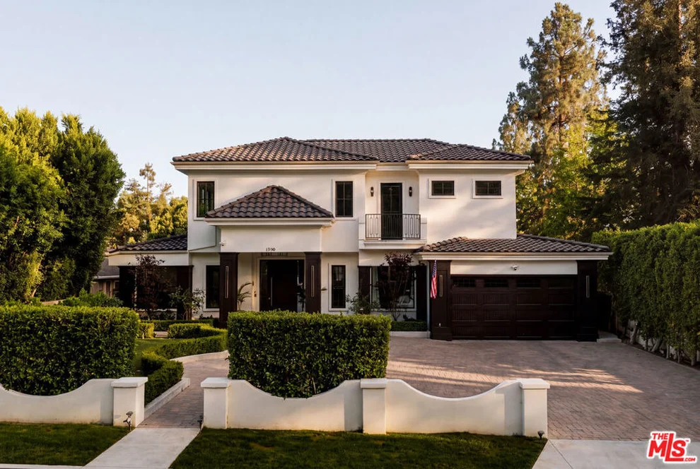 Unit for sale at 1246 El Vago Street, La Canada Flintridge, CA 91011