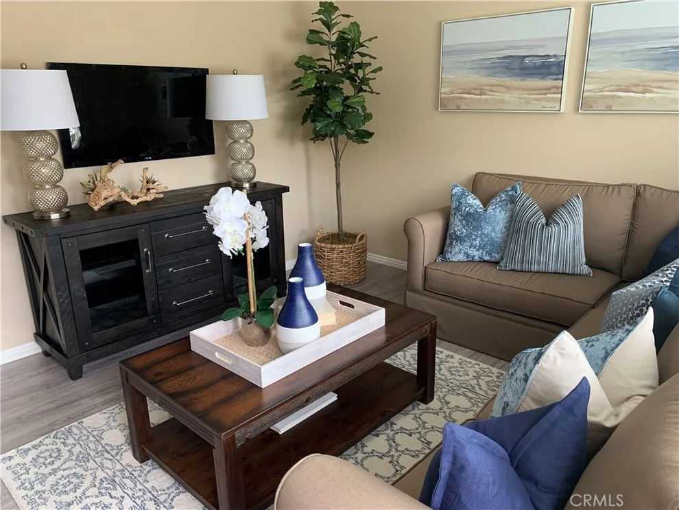 Unit for sale at 3 Greenleaf, Irvine, CA 92604