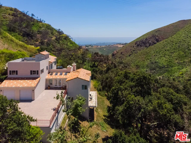 Unit for sale at 4345 ESCONDIDO Trail, Malibu, CA 90265