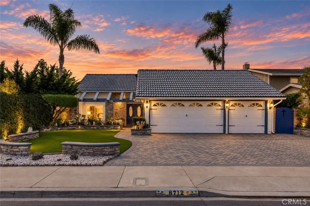 Unit for sale at 8712 Mossford Dr., Huntington Beach, CA 92646