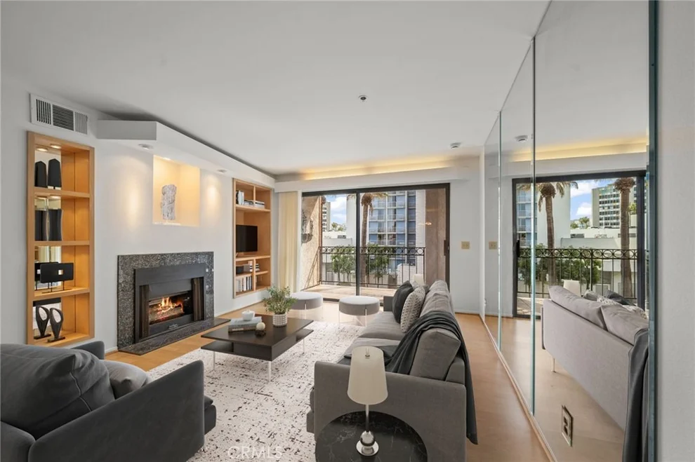 Unit for sale at 35 Linden, Long Beach, CA 90802