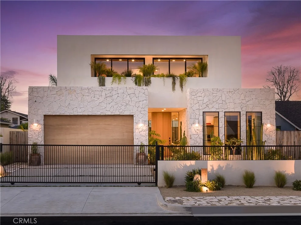 Unit for sale at 13117 Otsego Street, Sherman Oaks, CA 91423