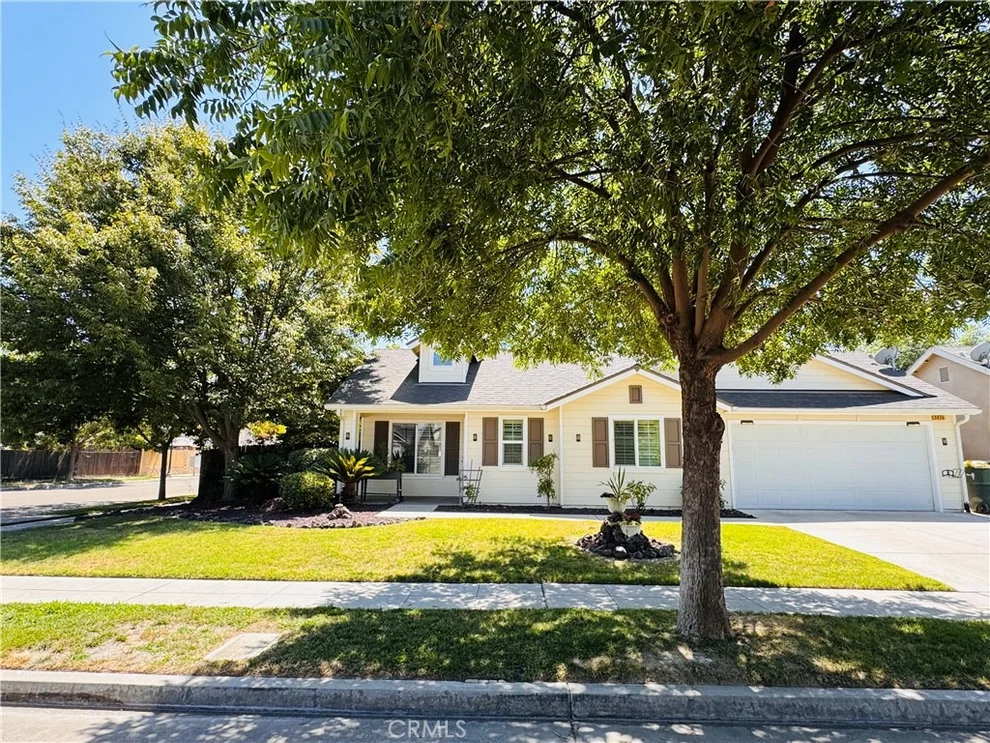 Unit for sale at 5824 E Kaviland, Fresno, CA 93727