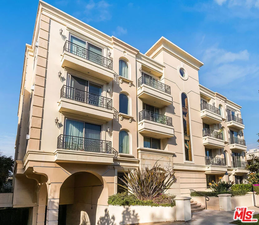 Unit for sale at 135 S Swall Drive, Los Angeles, CA 90048
