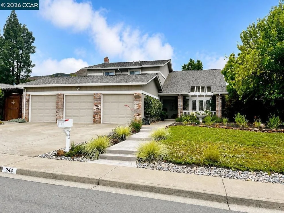 Unit for sale at 244 Mountaire Cir, Clayton, CA 94517
