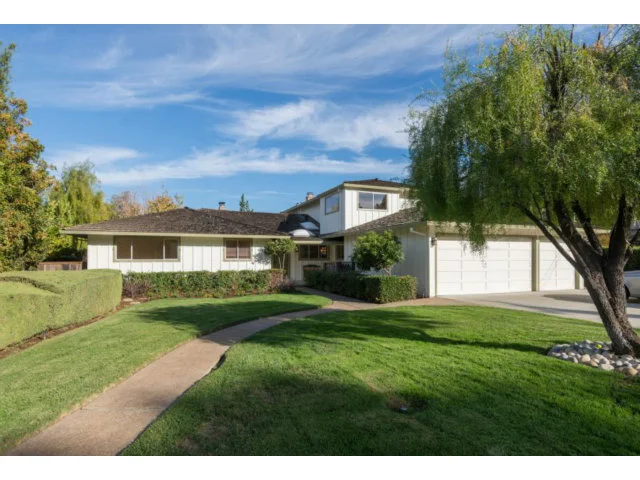 Unit for sale at 13560 HOWEN Drive, Saratoga, CA 95070
