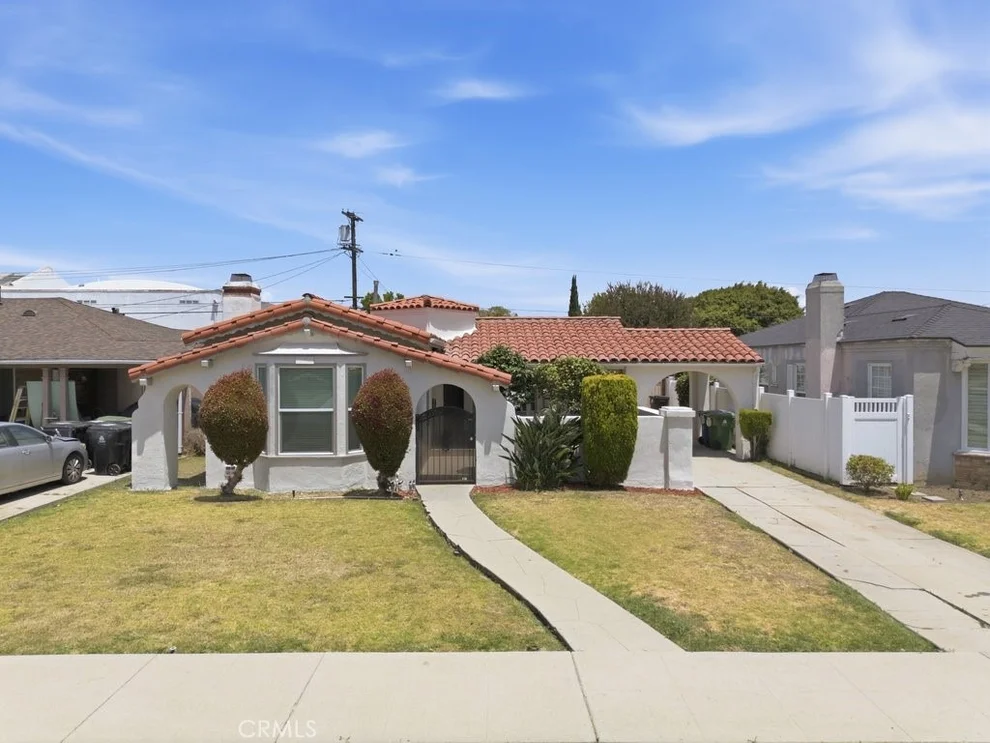Unit for sale at 3127 W 79th Street, Los Angeles, CA 90043