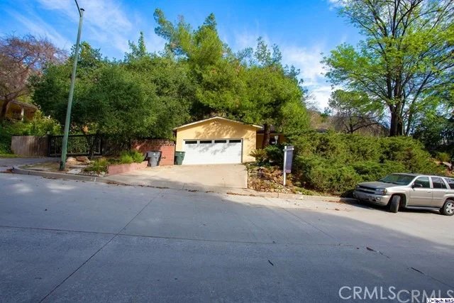 Unit for sale at 1561 Sheridan Road, Glendale, CA 91206