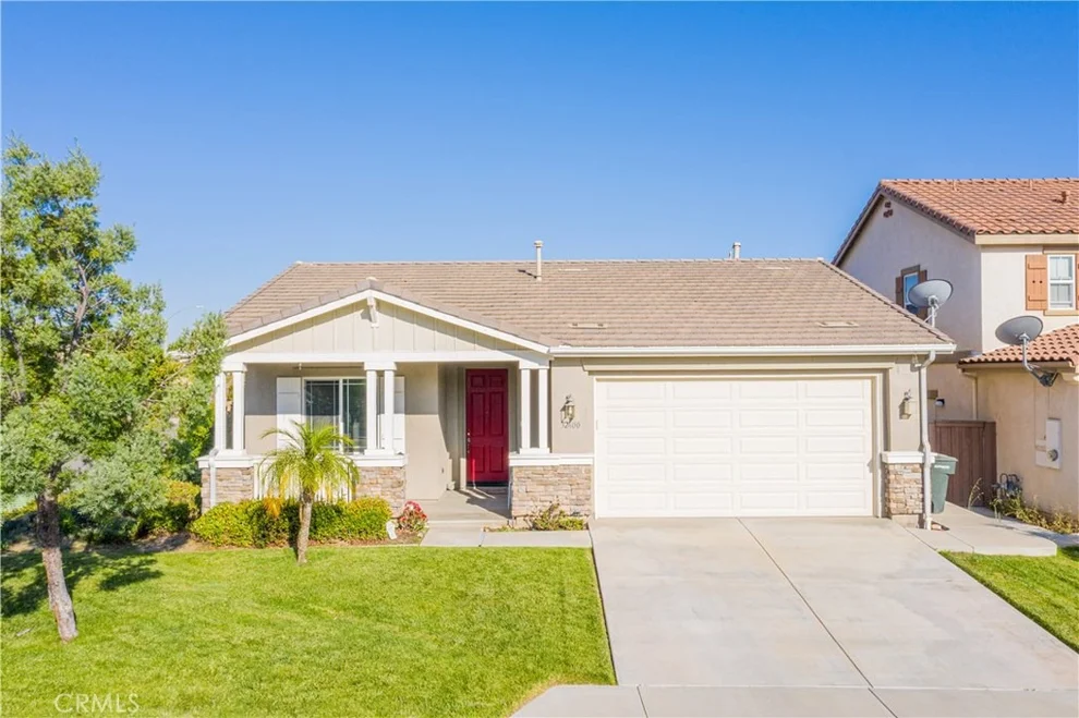 Unit for sale at 32600 San Clemente, Lake Elsinore, CA 92530