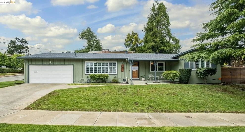 Unit for sale at 4851 Scotia Ave, Oakland, CA 94605