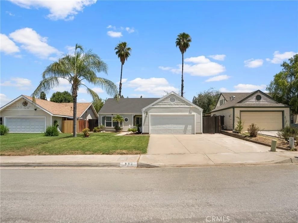 Unit for sale at 990 Torrey Pine, Colton, CA 92324