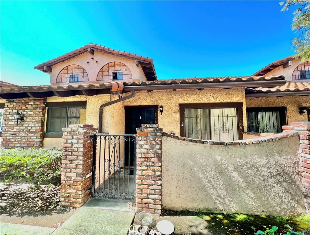 Unit for sale at 4288 Rosemead, Pico Rivera, CA 90660