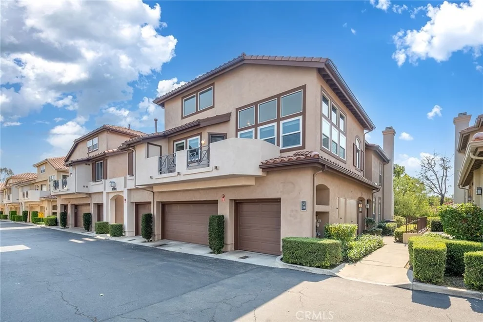 Unit for sale at 59 Camino Del Oro, Rancho Santa Margarita, CA 92688