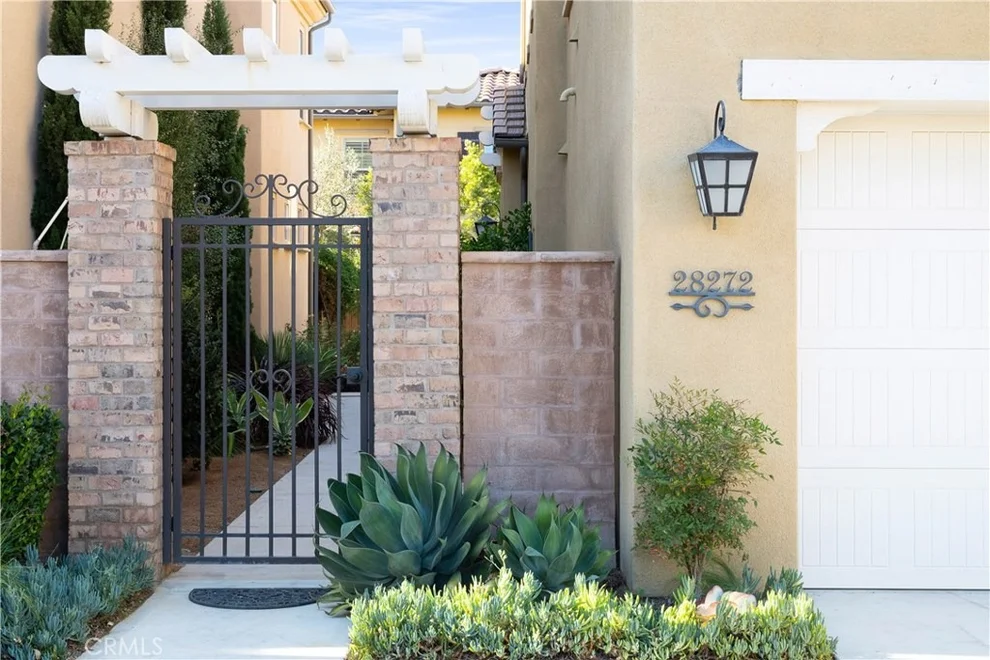 Unit for sale at 28272 Camino Del Rio, San Juan Capistrano, CA 92675