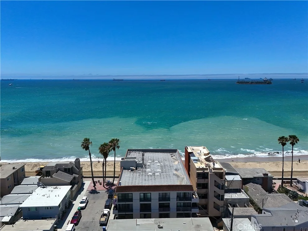 Unit for sale at 1 62nd Place, Long Beach, CA 90803