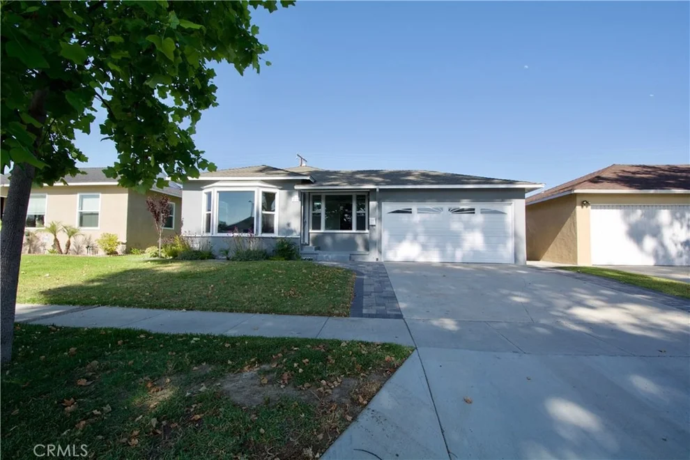 Unit for sale at 4144 Conquista Avenue, Lakewood, CA 90713