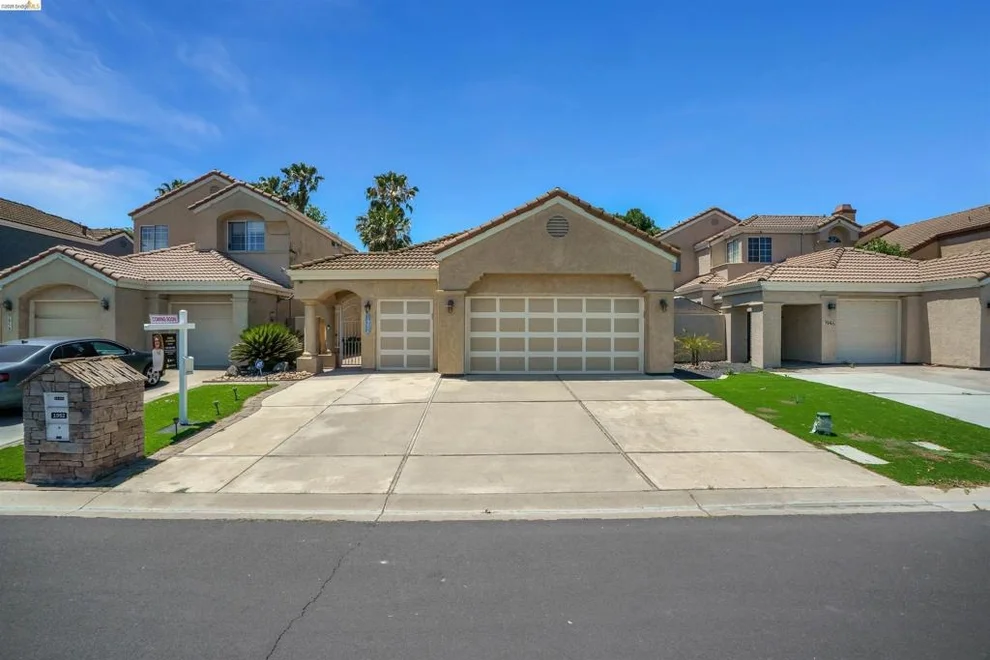 Unit for sale at 1952 Cherry Hils Dr, Discovery Bay, CA 94505