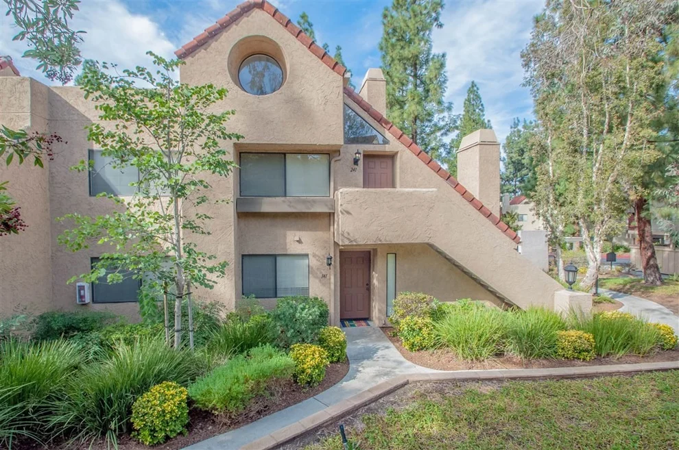 Unit for sale at 11860 Caminito Ronaldo, San Diego, CA 92128