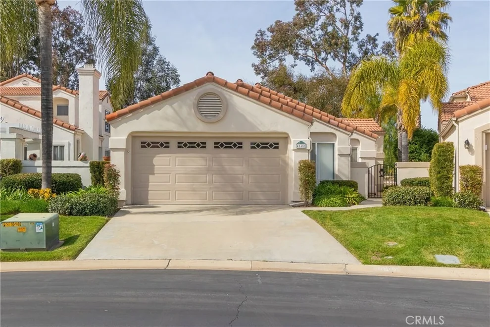 Unit for sale at 40401 Via Amapola, Murrieta, CA 92562