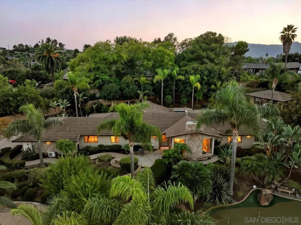 Unit for sale at 2927 Circle Drive, Escondido, CA 92029