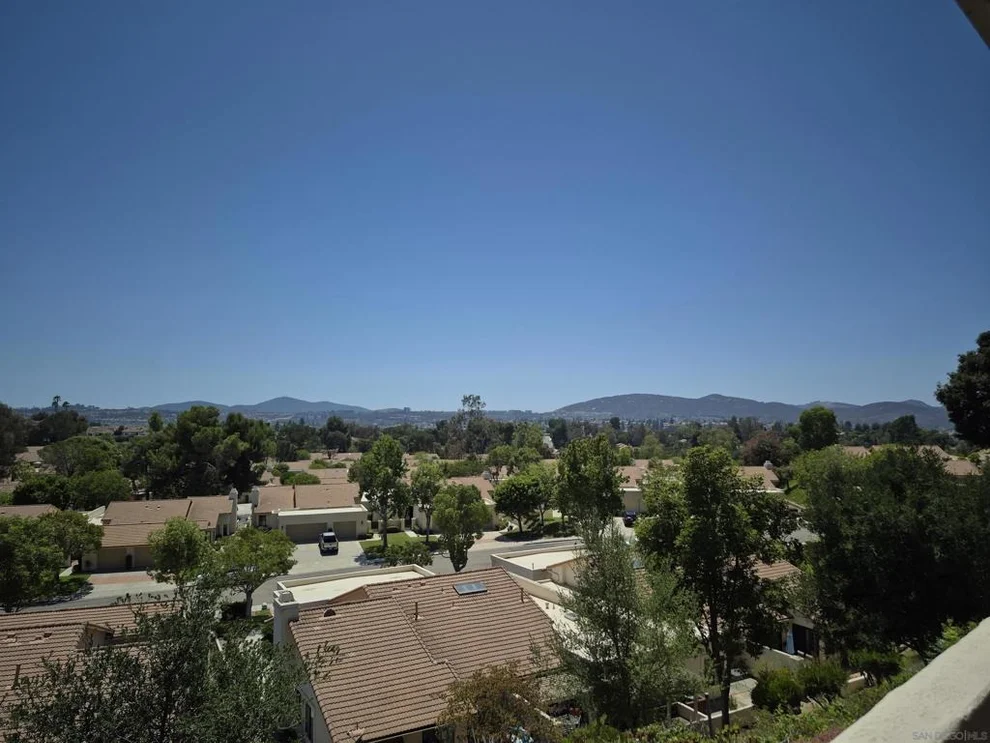 Unit for sale at 12737 Via Nasca, San Diego, CA 92128
