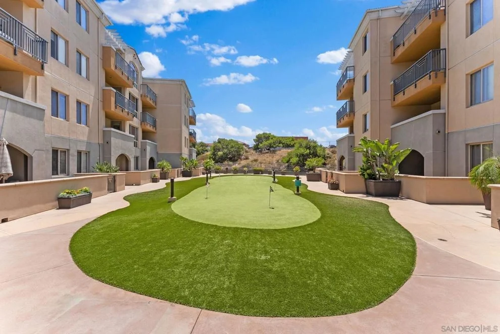 Unit for sale at 3877 Pell Pl, San Diego, CA 92130