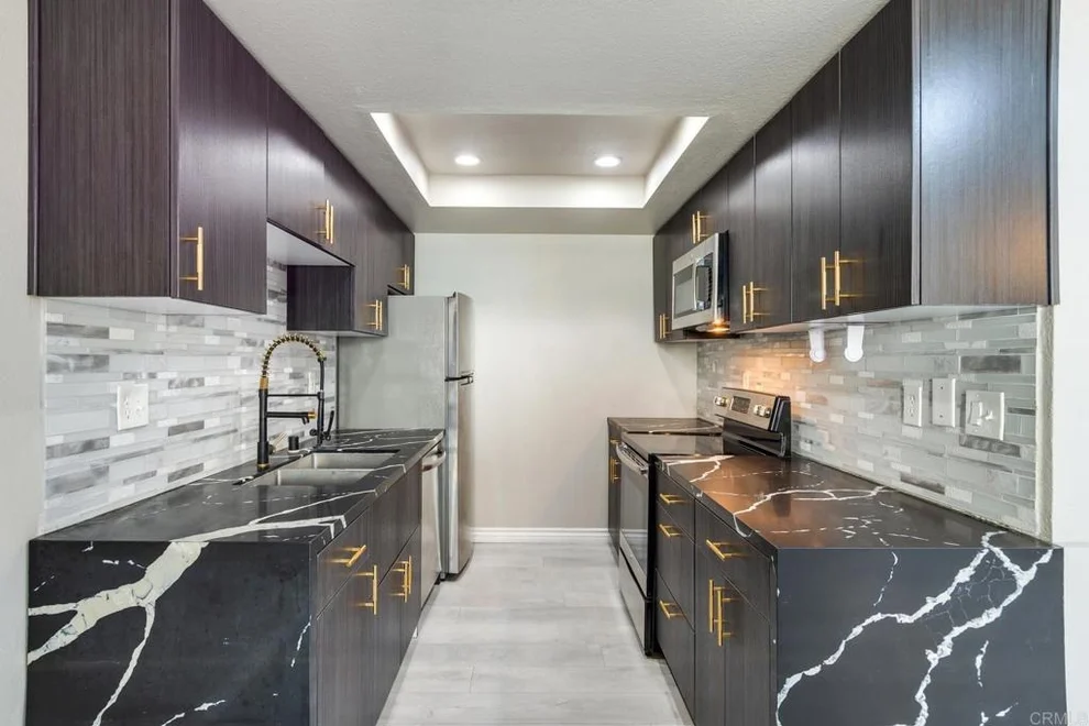 Unit for sale at 2828 Famosa Boulevard, San Diego, CA 92107