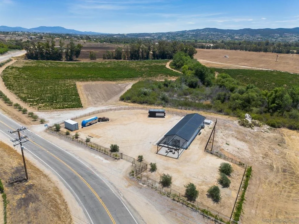 Unit for sale at 36051 E Benton Rd, Temecula, CA 92592