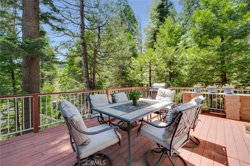 Unit for sale at 395 Primrose, Lake Arrowhead, CA 92352