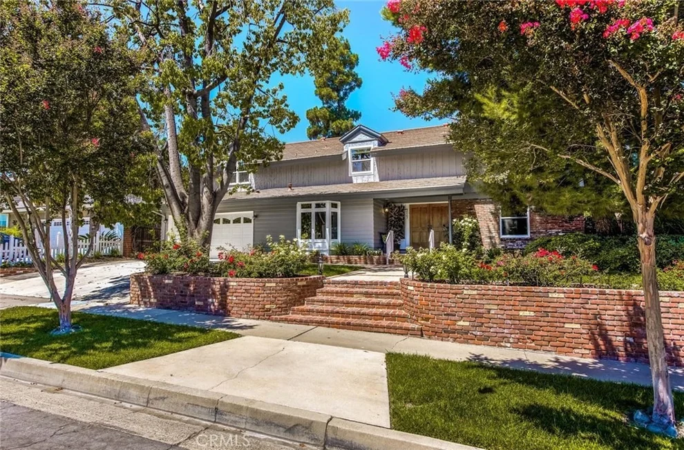 Unit for sale at 2007 Calle Serena, Fullerton, CA 92833