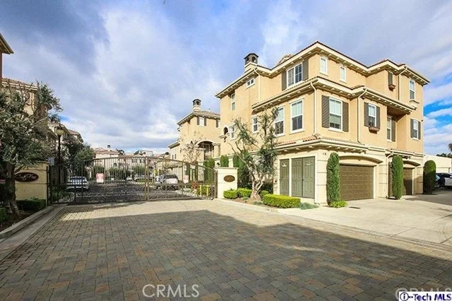 Unit for sale at 10285 Corte Fina Lane, Bellflower, CA 90706