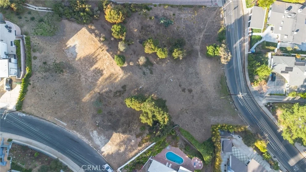 Unit for sale at 16652 Calneva Drive, Encino, CA 91436