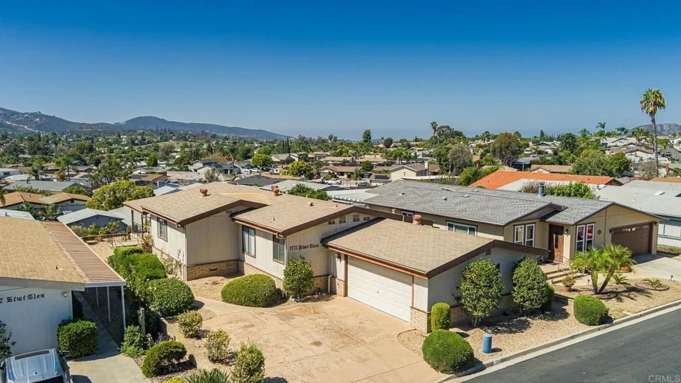 Unit for sale at 1711 Kiwi, Escondido, CA 92026