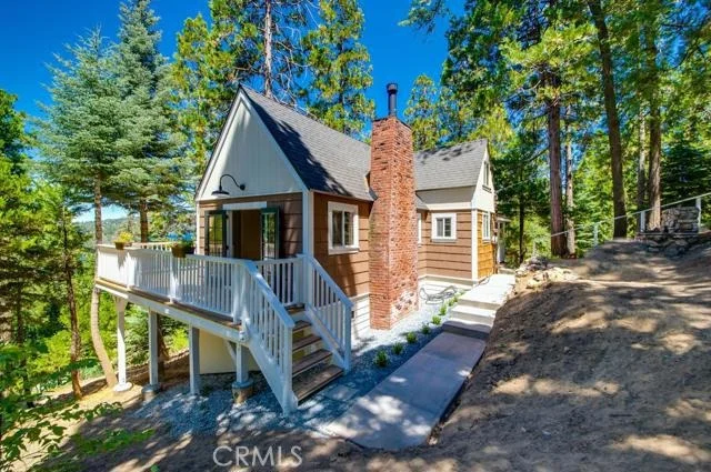 Unit for sale at 274 Flower Drive, Lake Arrowhead, CA 92352