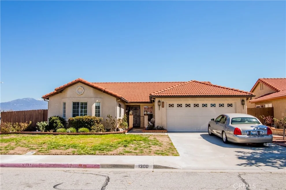 Unit for sale at 1300 Zirconia Street, Hemet, CA 92543