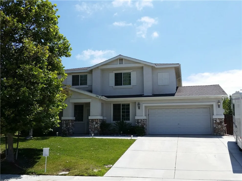 Unit for sale at 43964 Amazon Street, Hemet, CA 92544