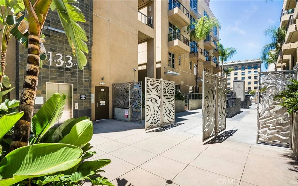 Unit for sale at 133 The Promenade N, Long Beach, CA 90802