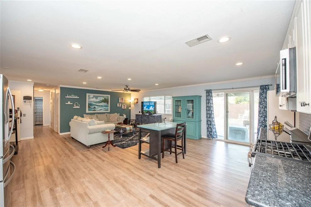 Unit for sale at 1542 E Mission, Escondido, CA 92027