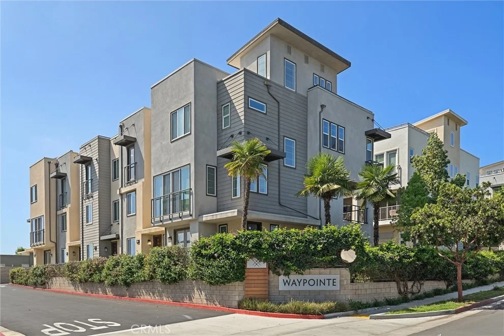 Unit for sale at 542 E Imperial Avenue, El Segundo, CA 90245