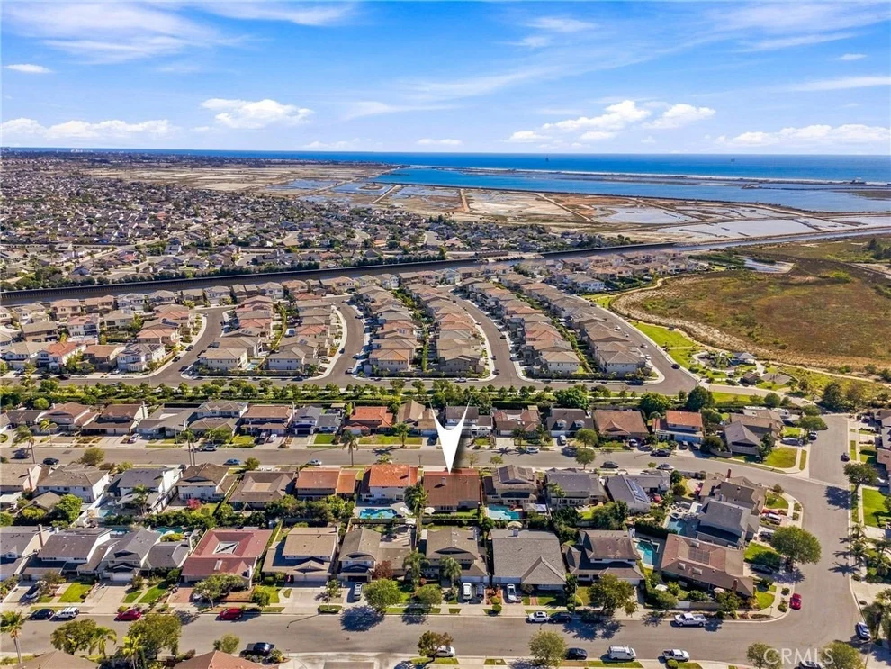 Unit for sale at 5291 Kenilworth, Huntington Beach, CA 92649