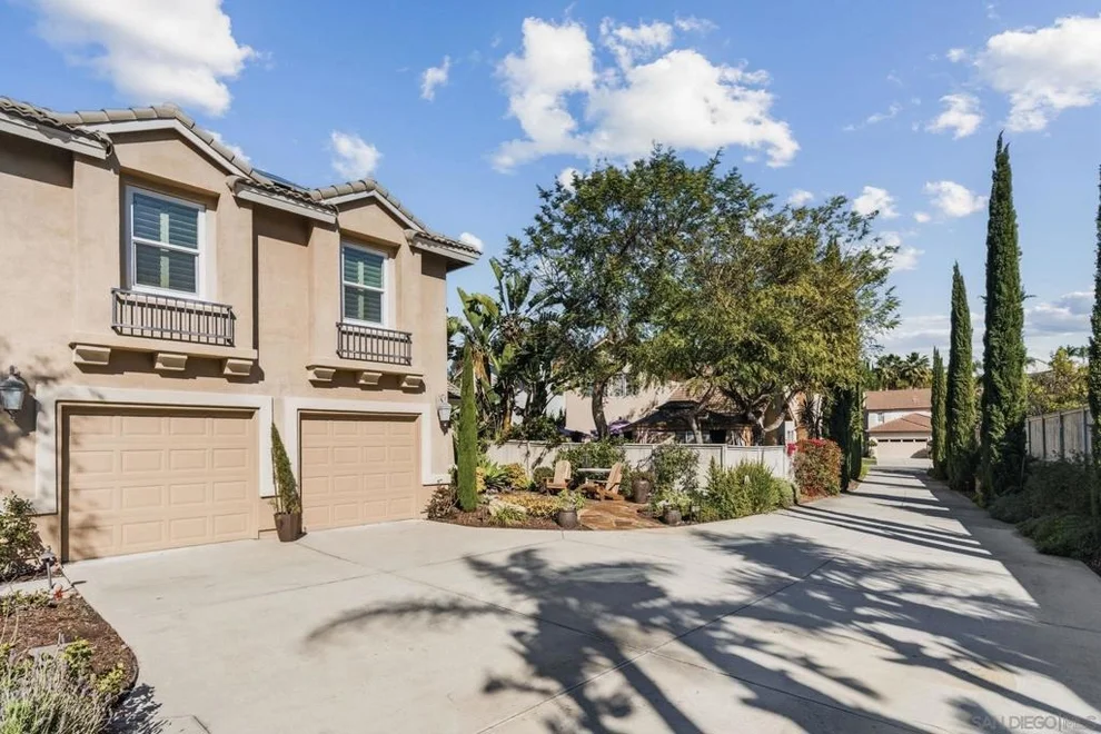 Unit for sale at 11815 Cypress Valley Dr, San Diego, CA 92131