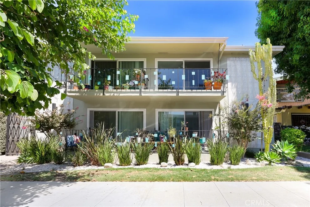 Unit for sale at 1405 E 1st, Long Beach, CA 90802