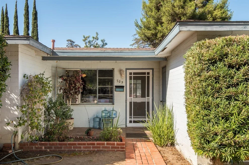Unit for sale at 705 S Juniper St, Escondido, CA 92025