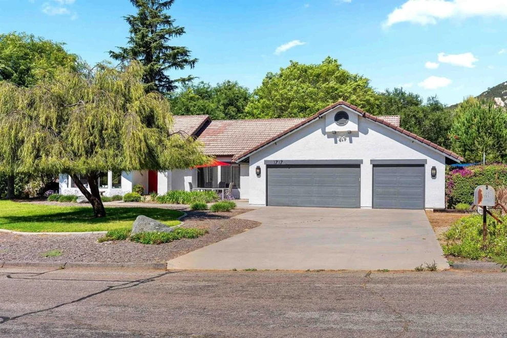 Unit for sale at 1717 Birchwood, San Marcos, CA 92069